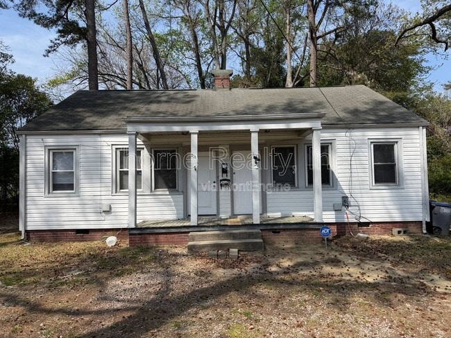 Building Photo - 218 S Vyne St