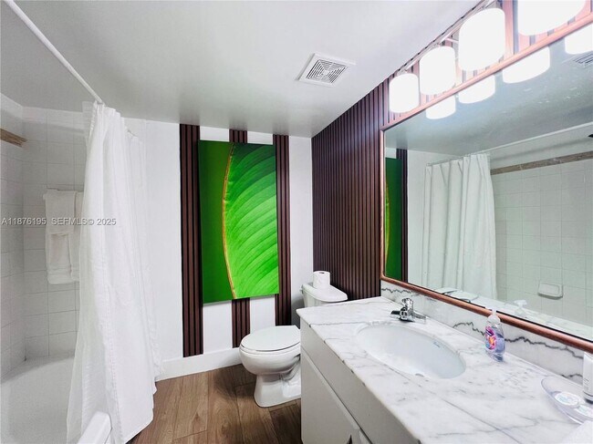Photo - 1200 Brickell Bay Dr Unit 2809