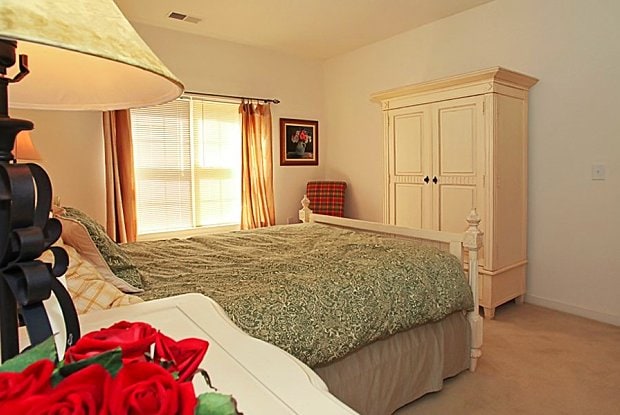 Photo - Wyndhurst Villas