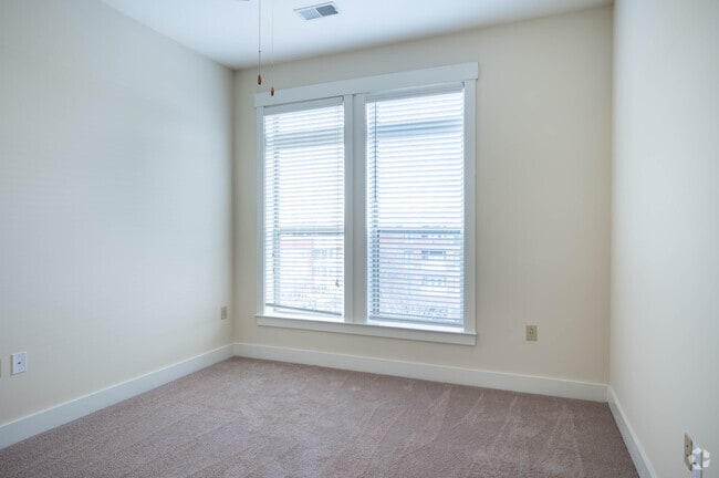 2BR, 2BA Bedroom