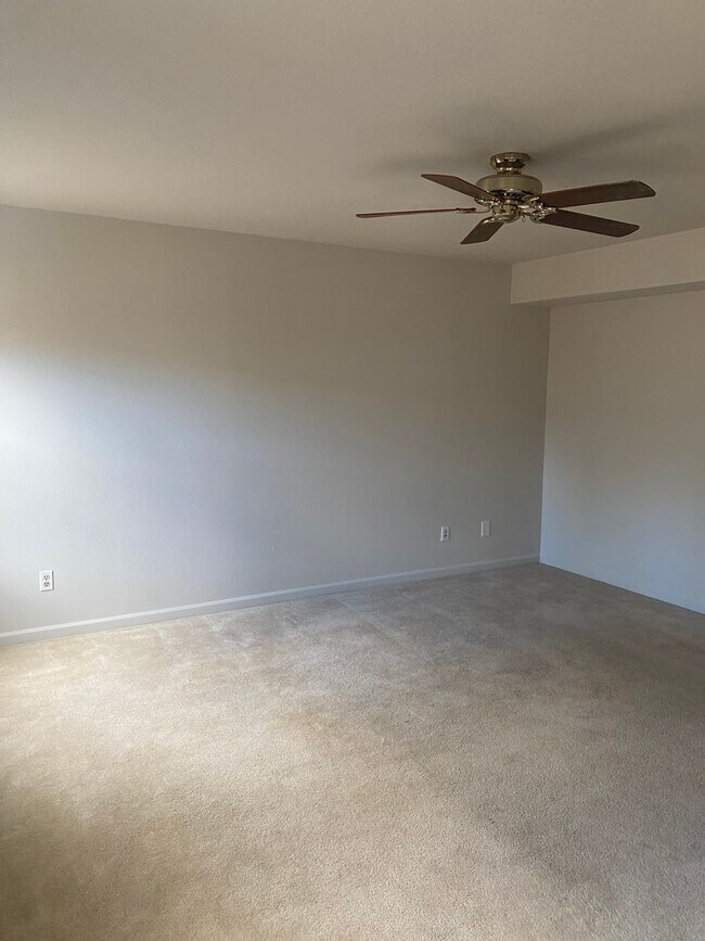 Photo - Awesome home on Hubbell for rent!