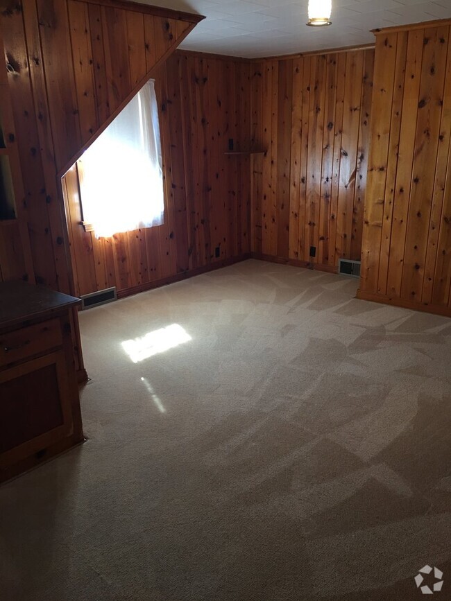 Building Photo - Beautiful, Unique 4 Bedroom Home for Rent