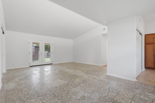Photo - Prime North Central Location!