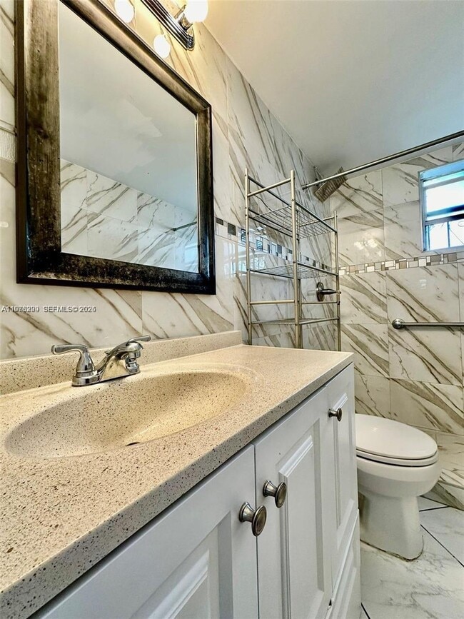 Photo - 424 SW 7th St Unit 102