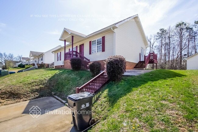 Building Photo - 5217 Milhaven Ln