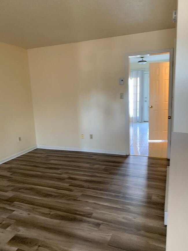 Photo - 138 Adams Ln