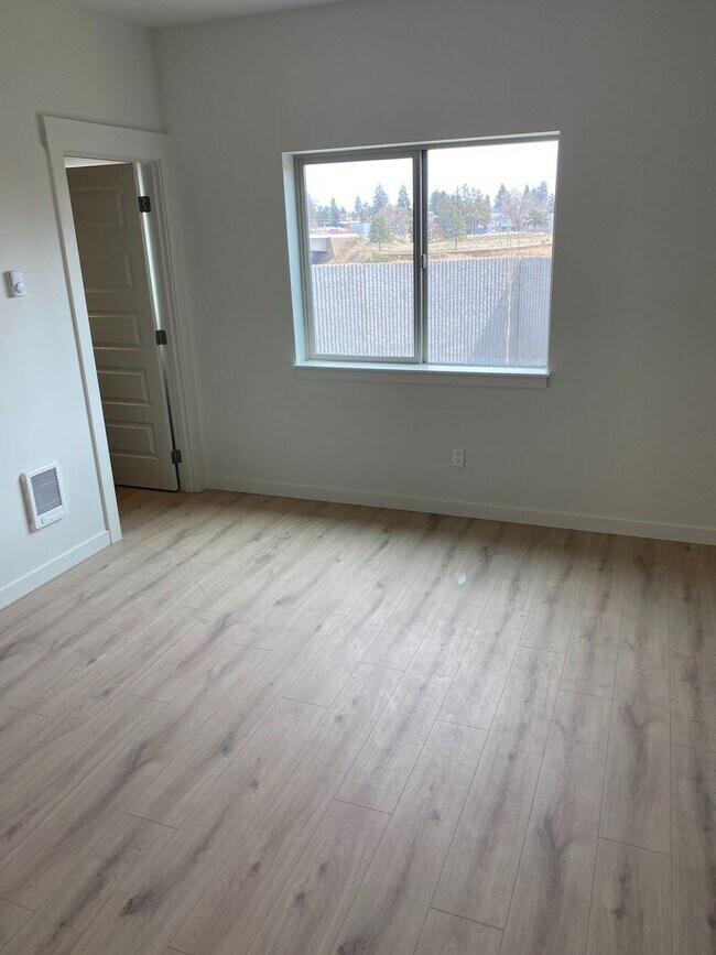 Photo - 198 SW Maricopa Dr Unit A