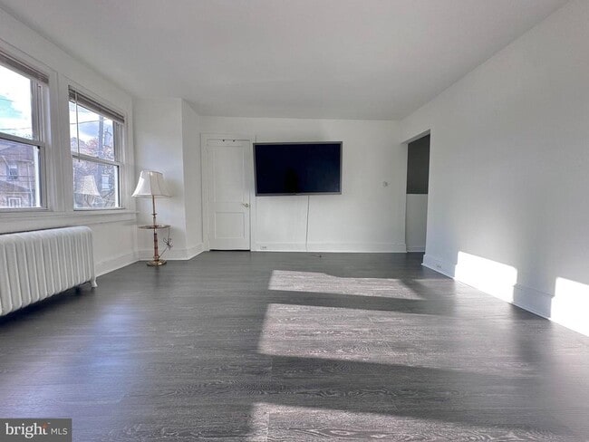 Photo - 411 Burmont Rd