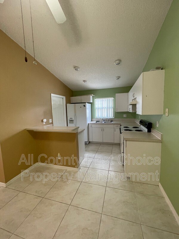 Photo - 3229 23rd St N