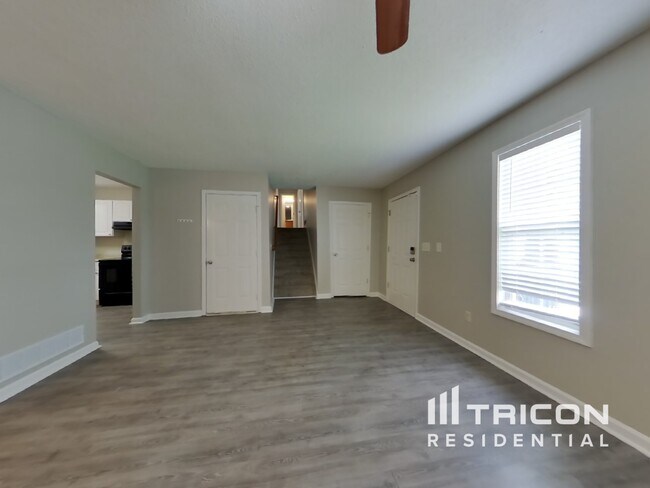 Photo - 622 Meadows Ct