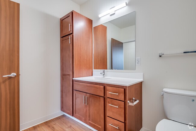 3HAB, 2BA - 1,237 ft² - Baño