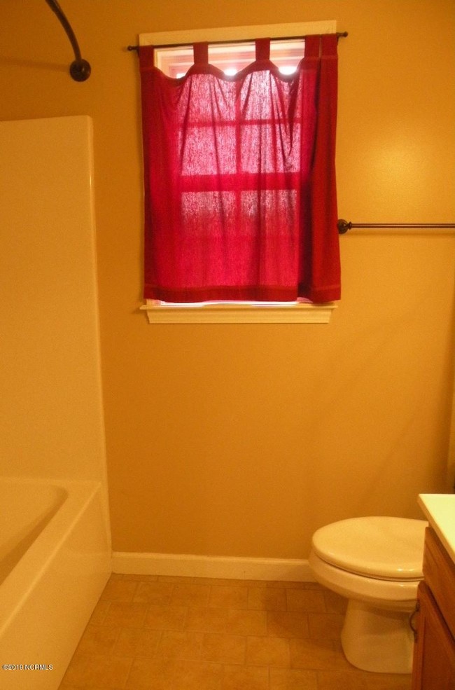 Photo - 114 Brody Ln