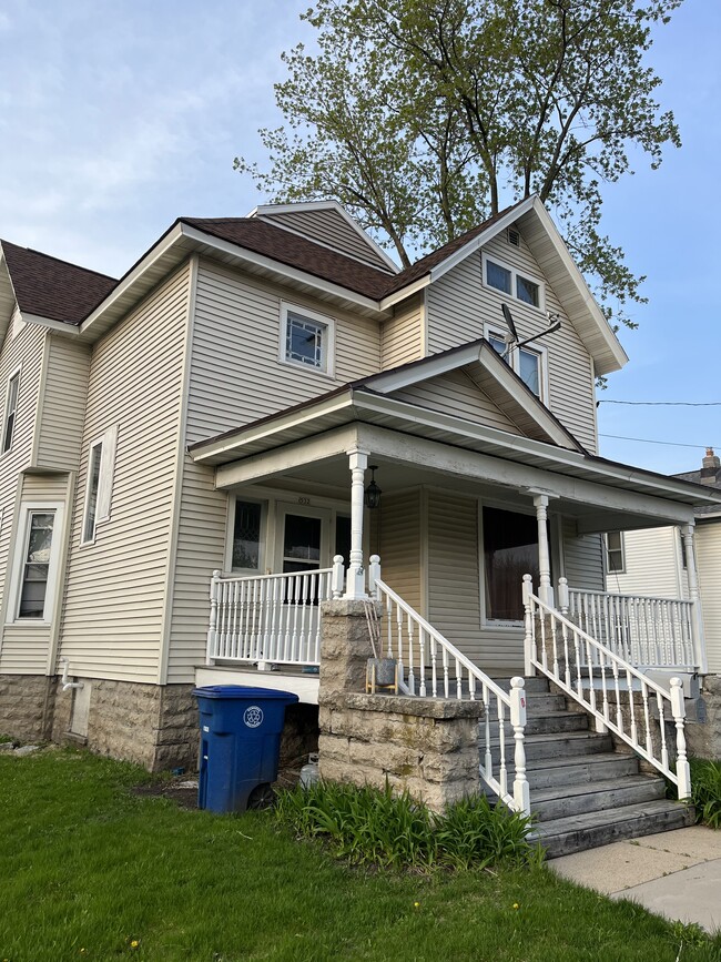 Building Photo - 532 Otter Ave Unit 532A