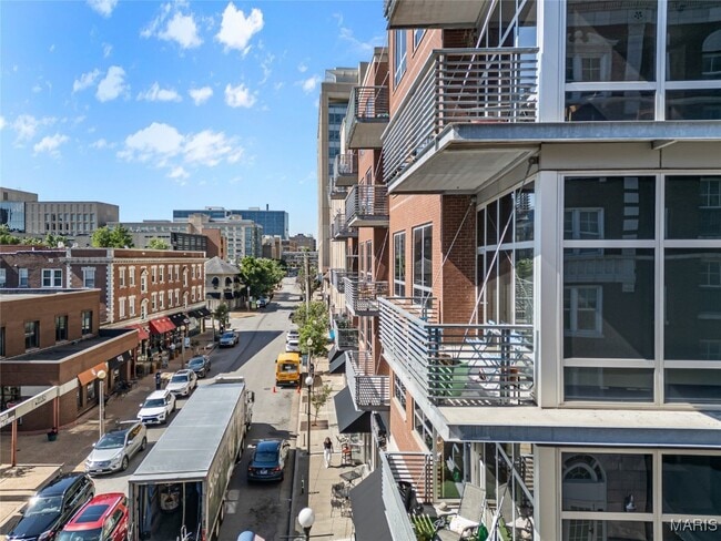 Building Photo - 9 N Euclid Ave Unit 303 Rental