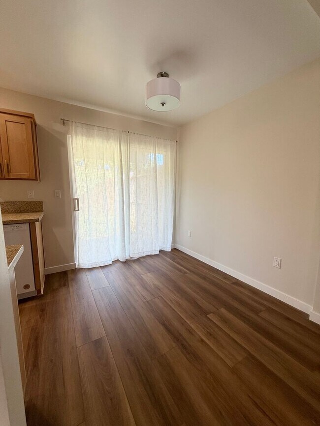 Photo - 2 Bed 1.5 Bath Fully Remodeled Condo AVAIL...