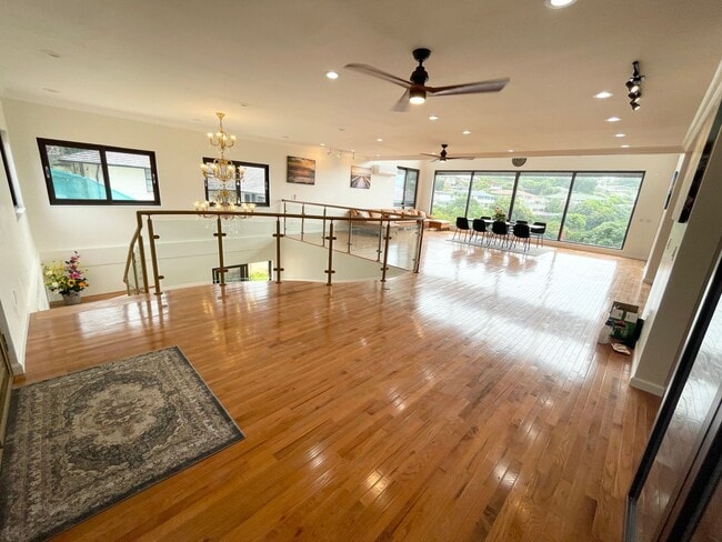 Photo - Prestigious Makiki Home For Rent 7BD 4BA with Split AC & Panoramic Mountain and City View!
