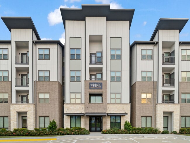 Photo - The Pointe at Bayou Bend