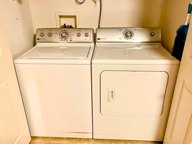 In-unit Washer and Dryer - 24 Sandstone Ct