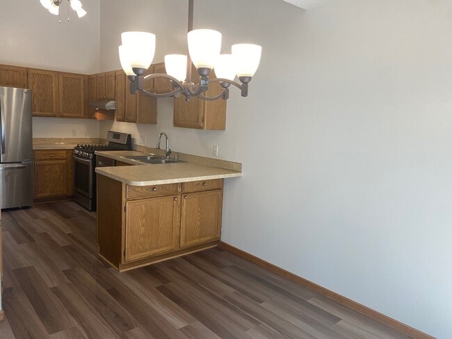 Photo - 8551 Xenium Ln N