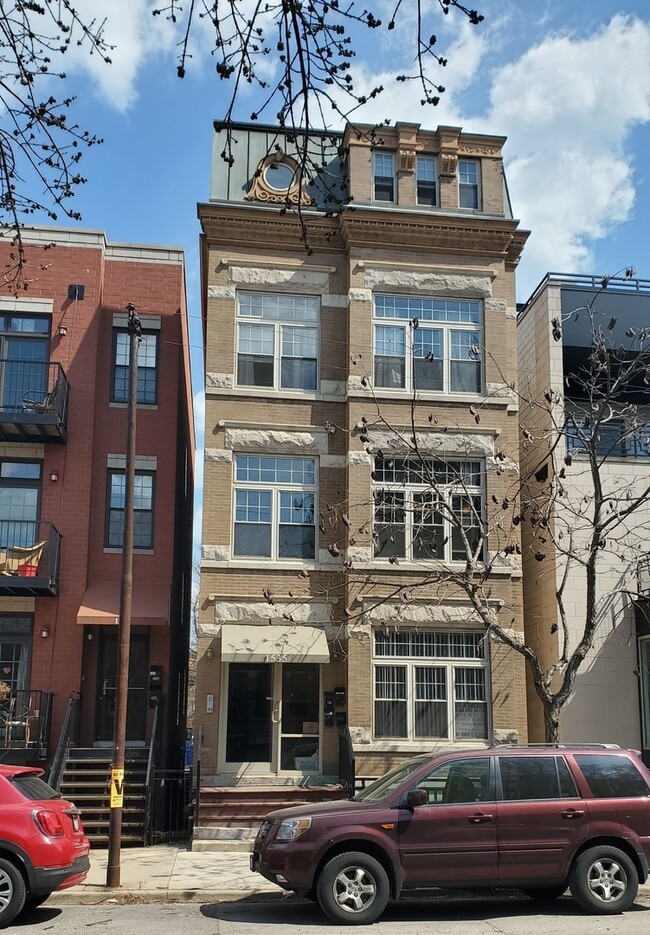 Building Photo - 1535 N Paulina St Unit 1