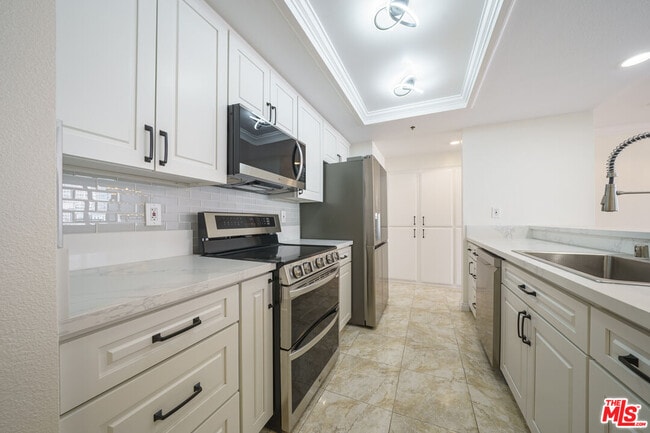 Photo - 600 W 9th St Unidad 1502