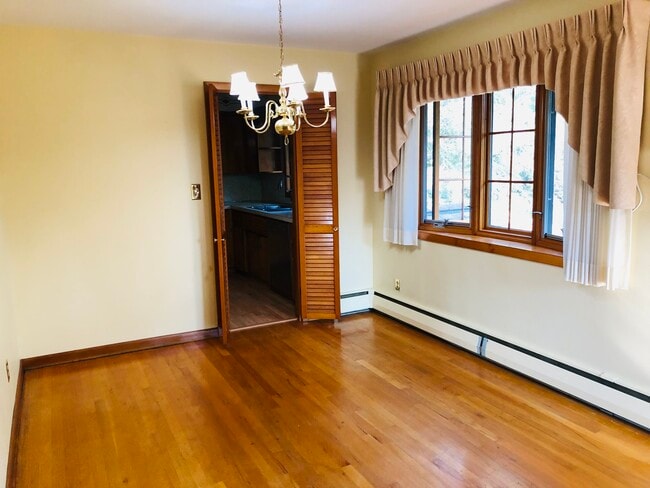 Photo - 3112 Belmont Ave