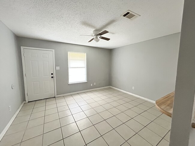 Photo - 2509 S Belair Dr