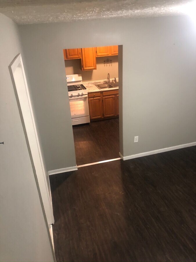 Photo - 857 E Walnut St Unit 03