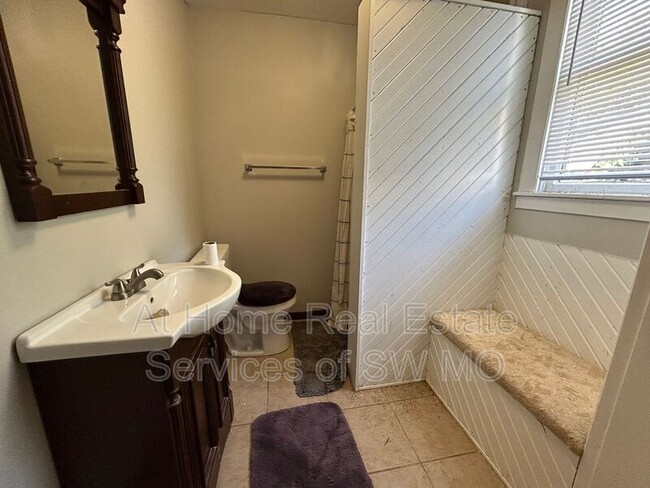 Photo - 818 W Monroe Terrace