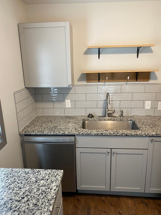 Photo - Fully Updated 3 Bedroom 1 Bath House for Rent