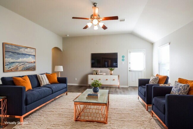 Photo - 1110 Shadow Glenn Dr