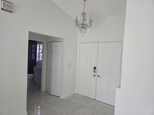 Photo - 7000 SW 39th Ct