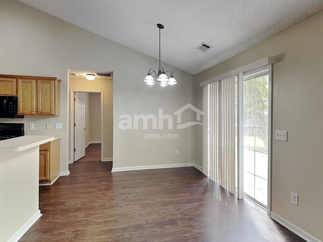 Photo - 821 Beranda Cir