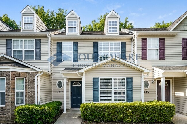 Townhome | Master Bedroom Walk-in Closet |... - Townhome | Master Bedroom Walk-in Closet |...