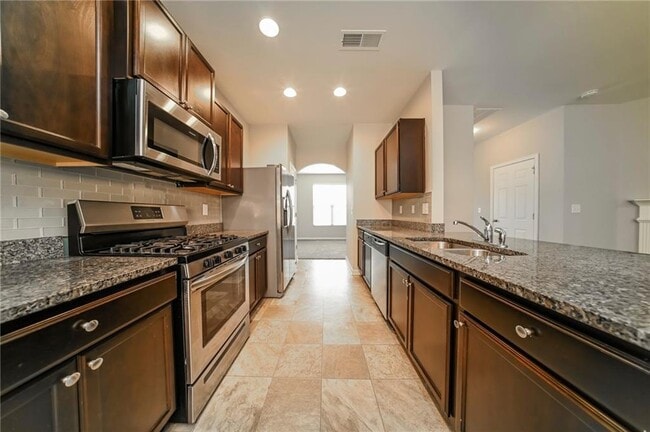 Photo - 3764 Shenfield Dr