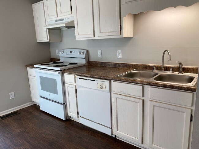 Photo - 257 Tinker Hill Cv Unidad A