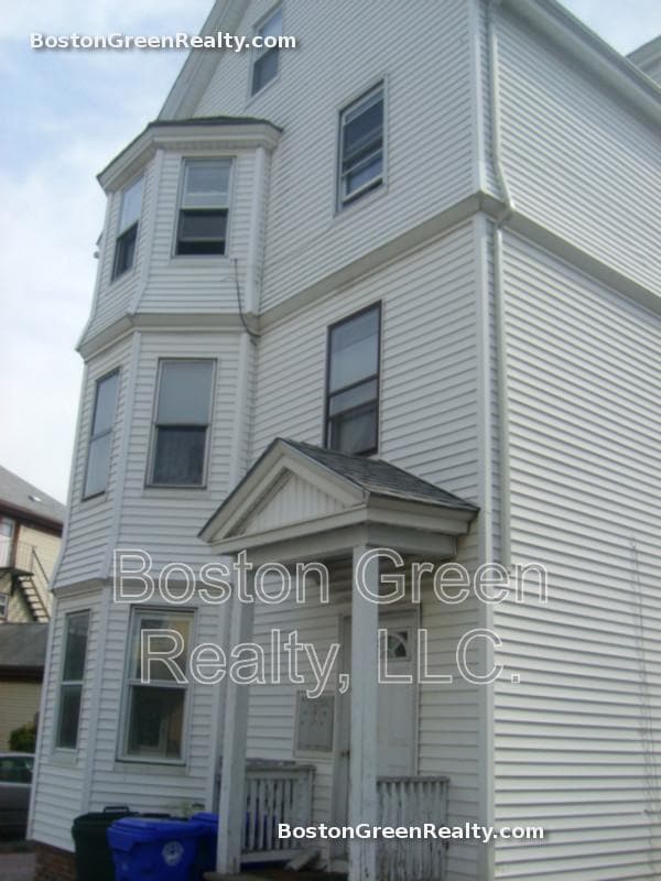 Building Photo - 59 Prince St Rental