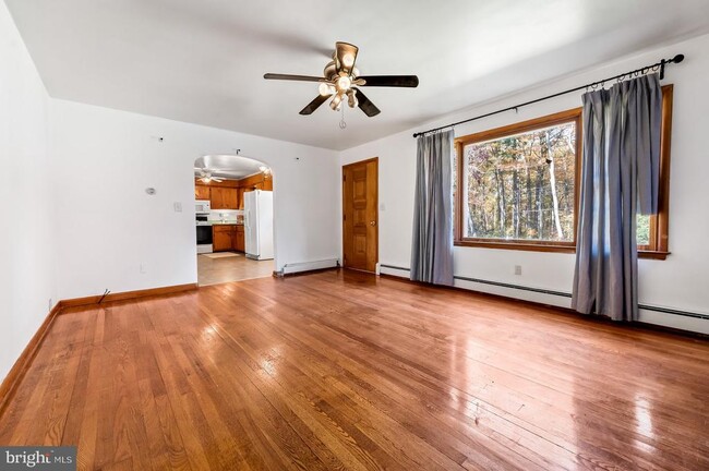 Photo - 16811 Ridge Rd