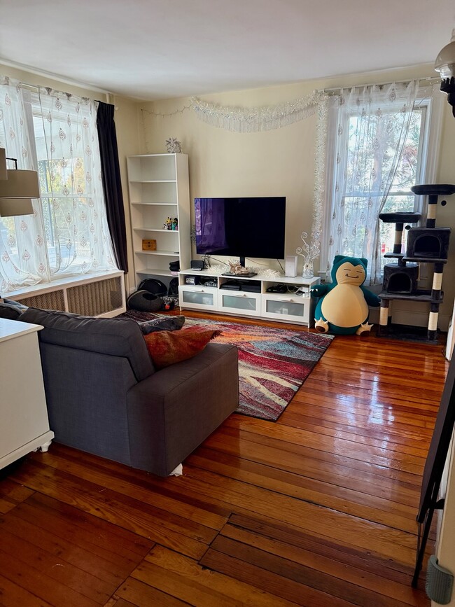 Photo - 19 S Midland Ave Unit 2