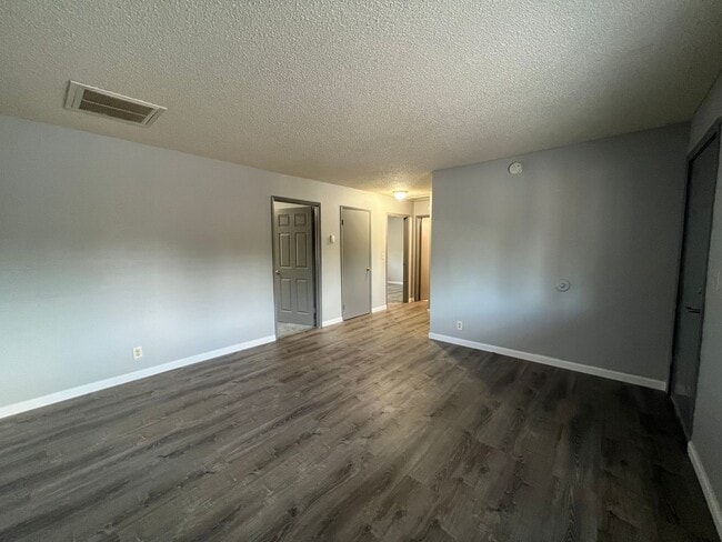 Photo - Stark Street Crossing