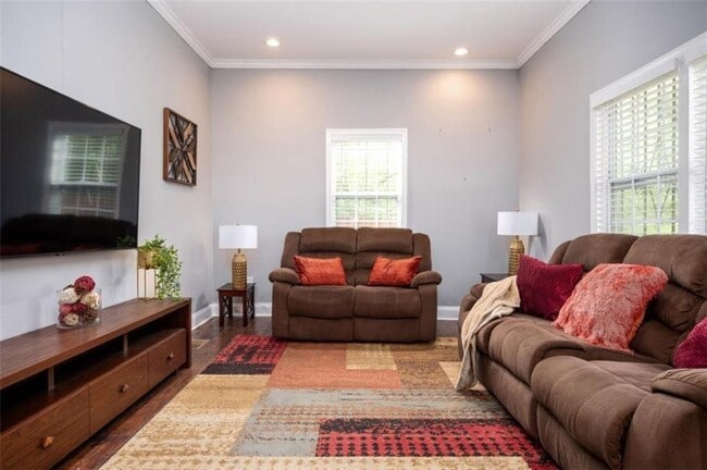 Photo - 3479 Thompson Dr NW