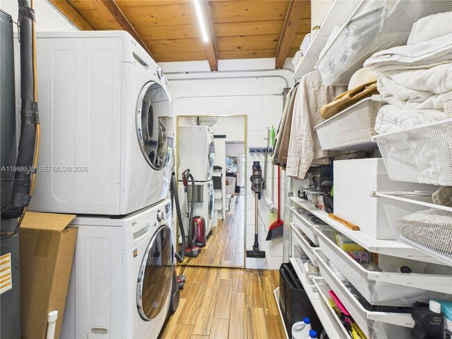 Photo - 1632 SW 28th Ave