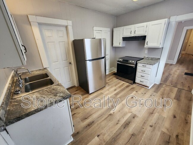 Photo - 1713 Sycamore St