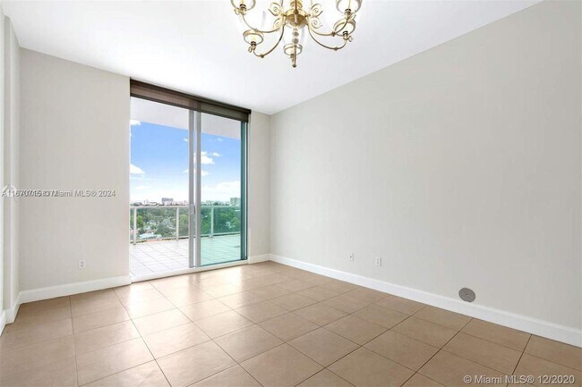 Photo - 2525 SW 3rd Ave