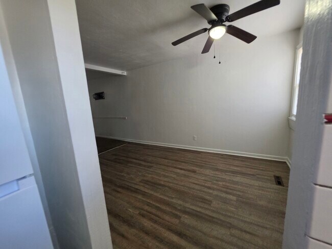 Photo - 1241 Underwood Ave