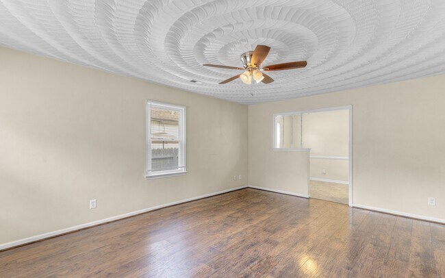 Photo - 2902 Princeton Ave