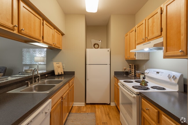 Kitchen - Mill Pond Village