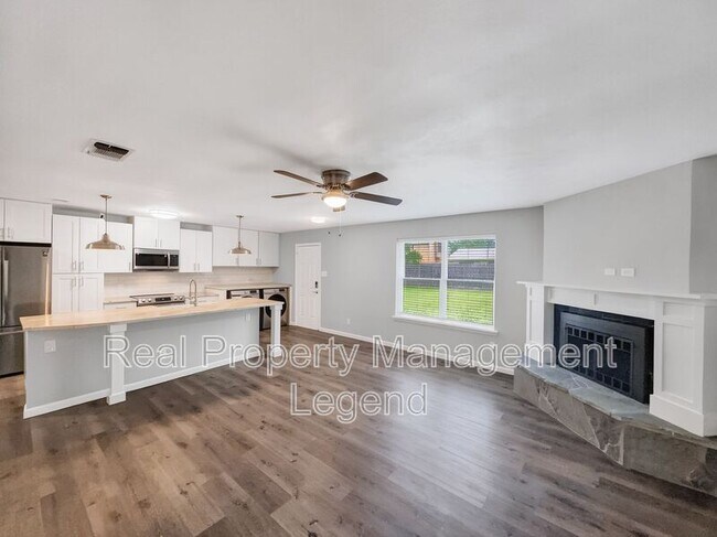 Photo - 109 N Heights Dr