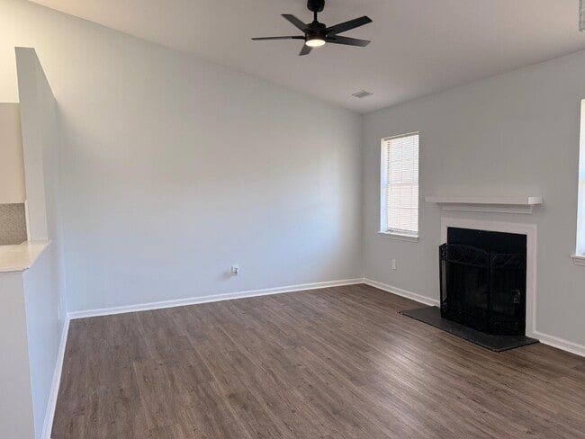 Photo - 103 Witten Cir