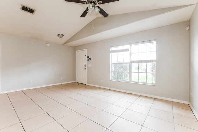 Photo - 2728 Regency Oak Ln